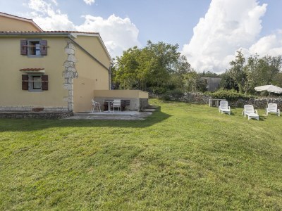 Holiday house Two bedroom house with terrace Mali Turini, Central Istria - Središnja Istra K-14136 - Outdoor photo 4