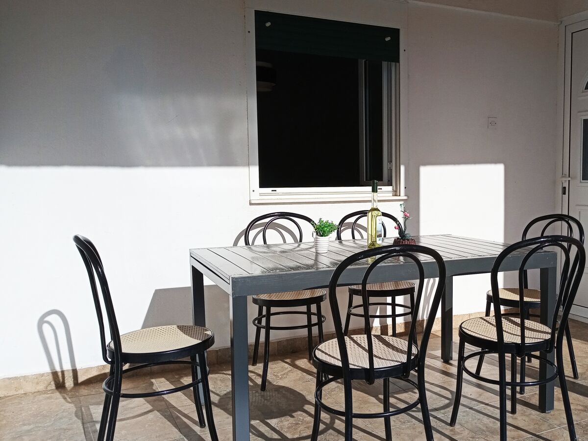 Holiday house Three bedroom house near beach Vinišće, Trogir K-14704