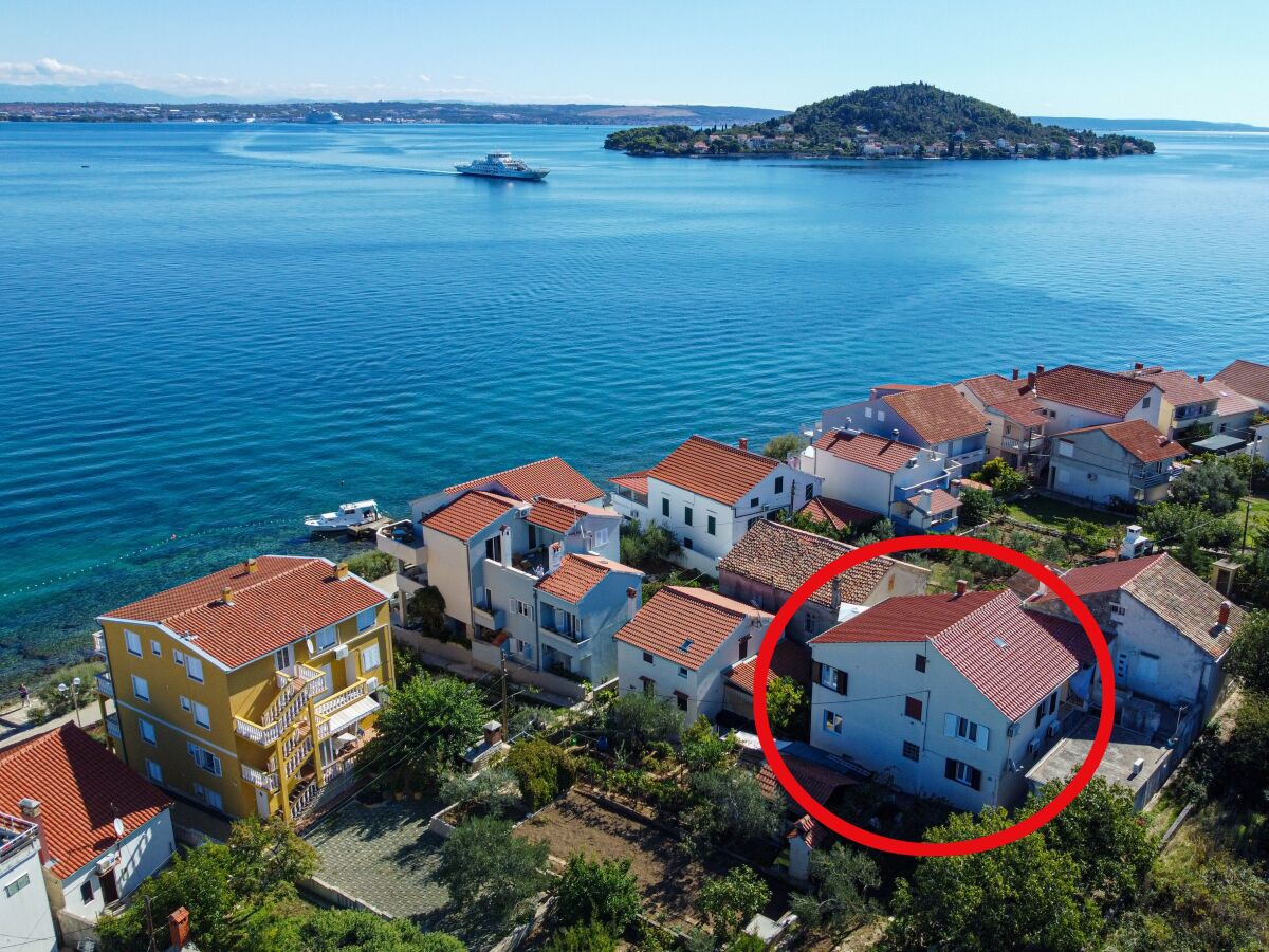 Apartment Two bedroom apartment near beach Preko, Ugljan A-14917-a