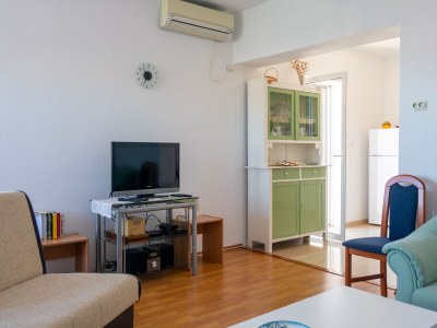 Apartment Two bedroom apartment near beach Preko, Ugljan A-14917-a - Outdoor photo 13