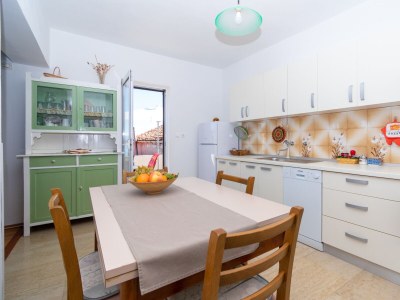 Apartment Two bedroom apartment near beach Preko, Ugljan A-14917-a - Outdoor photo 15