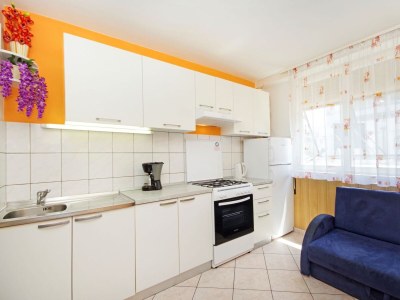 Apartment Two bedroom apartment with air-conditioning Makarska A-19210-a - Outdoor photo 8