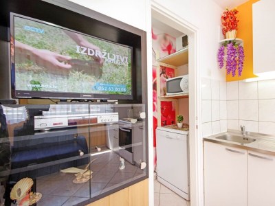 Apartment Two bedroom apartment with air-conditioning Makarska A-19210-a - Outdoor photo 10