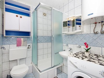 Apartment Two bedroom apartment with air-conditioning Makarska A-19210-a - Outdoor photo 16