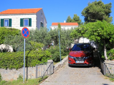 Apartment Studio flat with terrace Splitska, Brač AS-17023-a - Outdoor photo 12