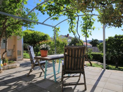 Apartment Studio flat with terrace Splitska, Brač AS-17023-a - Outdoor photo 20