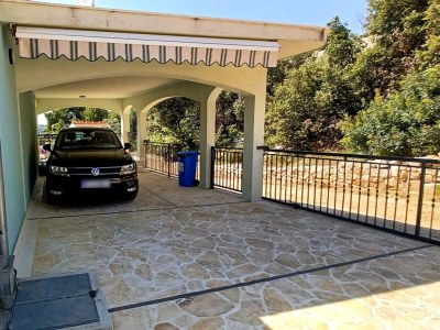 Apartment Three bedroom apartment with terrace and sea view Sevid, Trogir A-16111-a - Outdoor photo 8