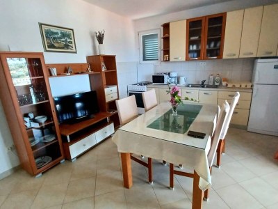 Apartment Three bedroom apartment with terrace and sea view Sevid, Trogir A-16111-a - Outdoor photo 10