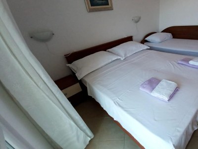 Apartment Three bedroom apartment with terrace and sea view Sevid, Trogir A-16111-a - Outdoor photo 14