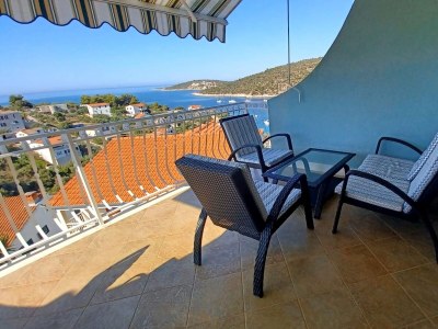 Apartment Three bedroom apartment with terrace and sea view Sevid, Trogir A-16111-a - Outdoor photo 20
