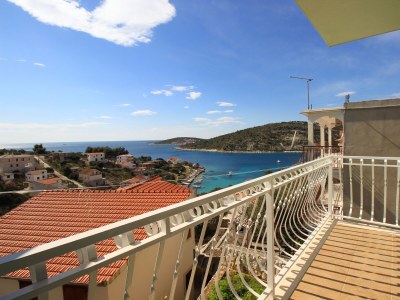 Apartment Three bedroom apartment with terrace and sea view Sevid, Trogir A-16111-a - Outdoor photo 23