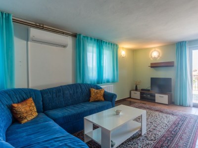 Holiday house Comfortable and spacious house with terrace Radmani, Poreč K-16440 - Outdoor photo 18