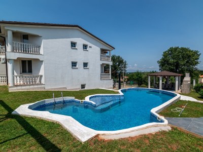 Holiday house Comfortable and spacious house with terrace Radmani, Poreč K-16440 - Outdoor photo 81