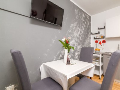 Apartment Two bedroom apartment with terrace Rovinj A-19088-b - Outdoor photo 18