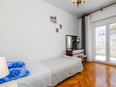 Apartment Two bedroom apartment with terrace Rovinj A-19088-b - Outdoor photo 23