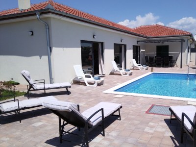 Villa Four-bedroom house with terrace Vrsi - Mulo, Zadar K-19093 - Outdoor photo 2