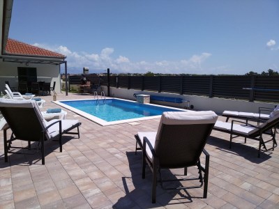 Villa Four-bedroom house with terrace Vrsi - Mulo, Zadar K-19093 - Outdoor photo 3