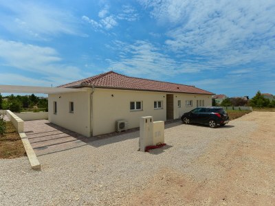 Villa Four-bedroom house with terrace Vrsi - Mulo, Zadar K-19093 - Outdoor photo 7