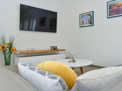 Villa Four-bedroom house with terrace Vrsi - Mulo, Zadar K-19093 - Outdoor photo 9