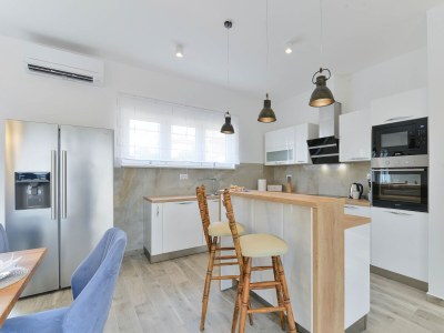 Villa Four-bedroom house with terrace Vrsi - Mulo, Zadar K-19093 - Outdoor photo 16