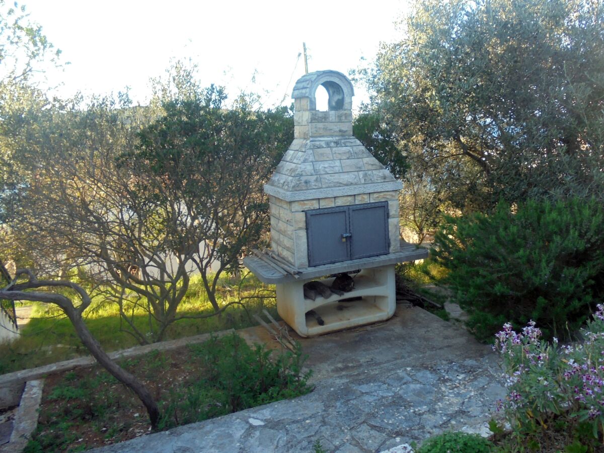 Apartment Two bedroom apartment with terrace and sea view Nečujam, Šolta A-16727-a - Outdoor photo 3