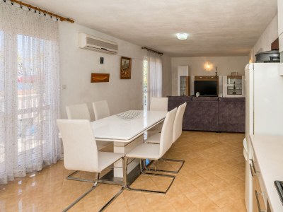 Apartment Two bedroom apartment with terrace and sea view Nečujam, Šolta A-16727-a - Outdoor photo 10