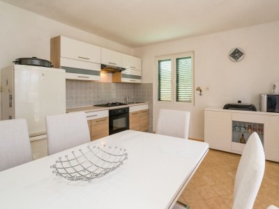 Apartment Two bedroom apartment with terrace and sea view Nečujam, Šolta A-16727-a - Outdoor photo 13