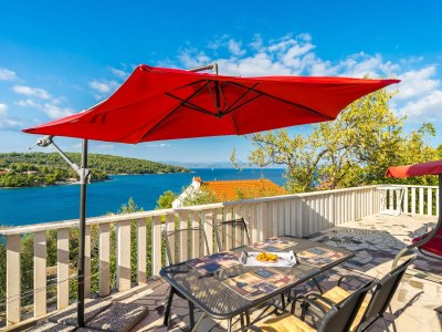 Apartment Two bedroom apartment with terrace and sea view Nečujam, Šolta A-16727-a - Outdoor photo 25