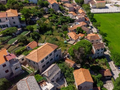 Apartment Two bedroom apartment with terrace Postira, Brač A-19107-a - Outdoor photo 3