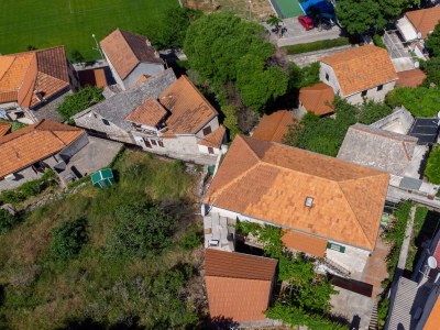 Apartment Two bedroom apartment with terrace Postira, Brač A-19107-a - Outdoor photo 5