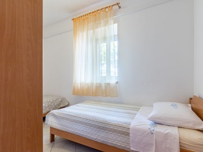 Apartment Two bedroom apartment with terrace Postira, Brač A-19107-a - Outdoor photo 20