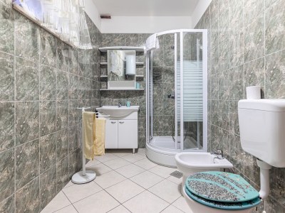 Apartment Two bedroom apartment with terrace Postira, Brač A-19107-a - Outdoor photo 23