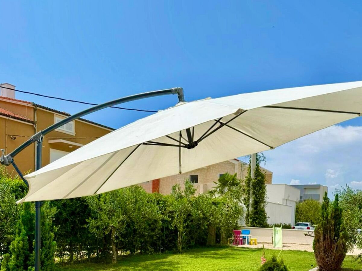 Apartment Three bedroom apartment with air-conditioning Podstrana, Split A-16793-a - Outdoor photo 4