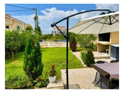 Apartment Three bedroom apartment with air-conditioning Podstrana, Split A-16793-a in Podstrana - Apartment