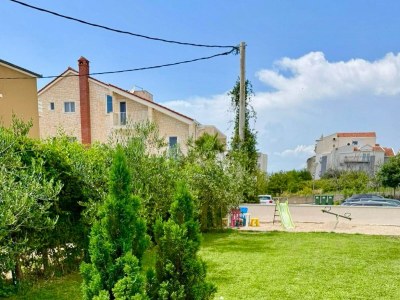 Apartment Three bedroom apartment with air-conditioning Podstrana, Split A-16793-a - Outdoor photo 5