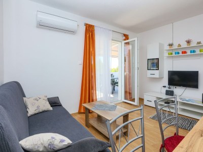 Apartment Two bedroom apartment with terrace and sea view Ražanj, Rogoznica A-17328-a - Outdoor photo 16