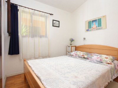 Apartment One bedroom apartment with terrace Makarska A-19038-a - Outdoor photo 10