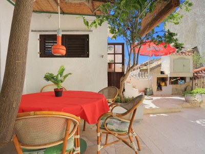 Apartment One bedroom apartment with terrace Makarska A-19038-a - Outdoor photo 15