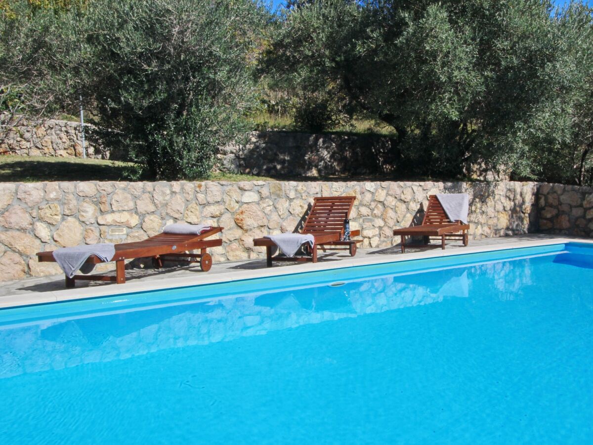 Holiday house Comfortable and spacious house with terrace Draga Bašćanska, Krk K-19204 - Outdoor photo 5