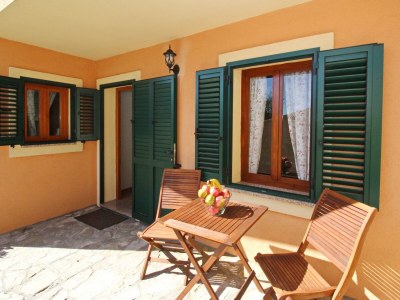 Holiday house Comfortable and spacious house with terrace Draga Bašćanska, Krk K-19204 - Outdoor photo 11