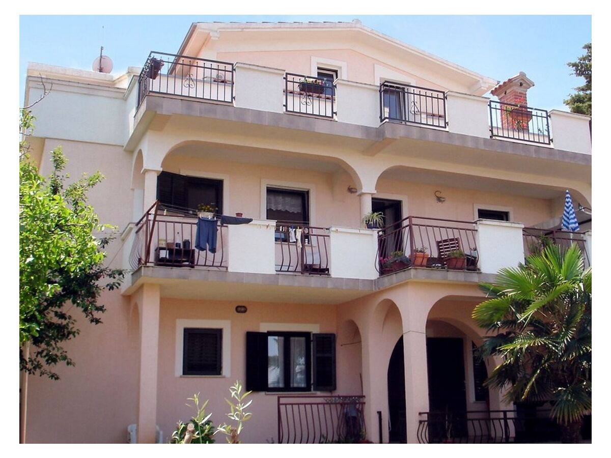 Apartment Two bedroom apartment with terrace Malinska, Krk A-19269-a