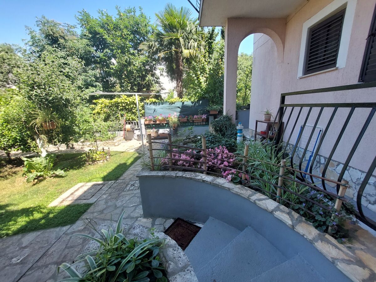 Apartment Two bedroom apartment with terrace Malinska, Krk A-19269-a - Outdoor photo 3