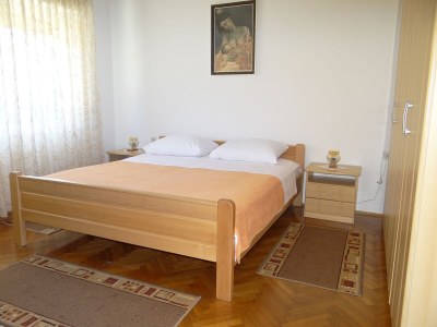 Apartment One bedroom apartment with balcony and sea view Malinska, Krk A-19270-a in Malinska - Apartment