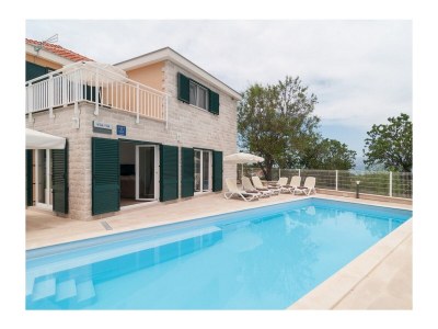 Holiday house Three bedroom house with terrace and sea view Škrip, Brač K-20897 - Outdoor photo 6