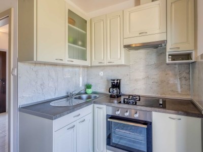 Apartment Two bedroom apartment with balcony Malinska, Krk A-19342-a - Outdoor photo 8