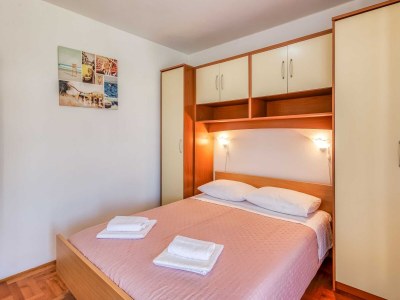 Apartment Two bedroom apartment with balcony Malinska, Krk A-19342-a - Outdoor photo 13