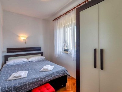 Apartment Two bedroom apartment with balcony Malinska, Krk A-19342-a - Outdoor photo 14