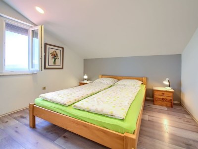 Apartment Two bedroom apartment with terrace and sea view Njivice, Krk A-20898-a - Outdoor photo 14