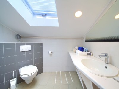 Apartment Two bedroom apartment with terrace and sea view Njivice, Krk A-20898-a - Outdoor photo 19