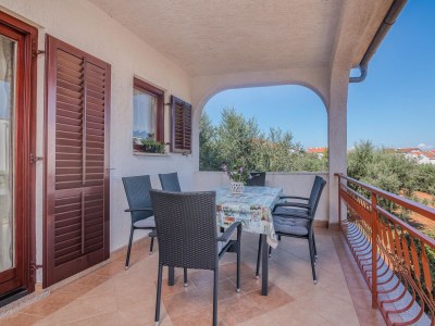 Apartment Two bedroom apartment with terrace and sea view Porat, Krk A-19343-a - Outdoor photo 13